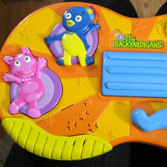 It's time to sing and play with the Backyardigans! - Picture 4 of 16